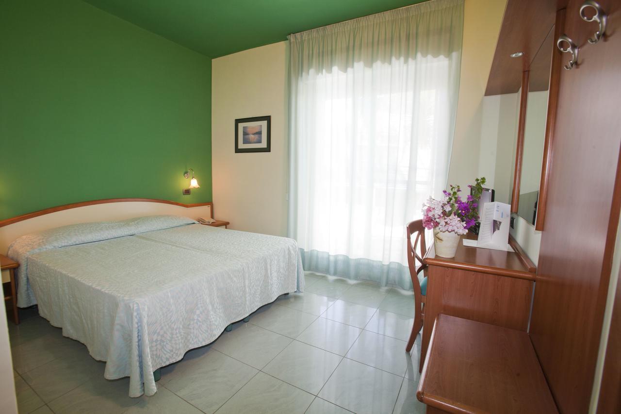סאן דומינו Hotel Gabbiano מראה חיצוני תמונה