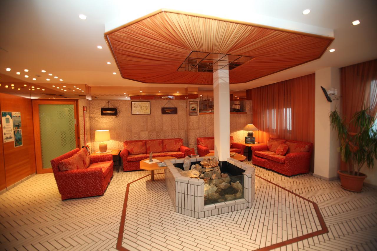 סאן דומינו Hotel Gabbiano מראה חיצוני תמונה