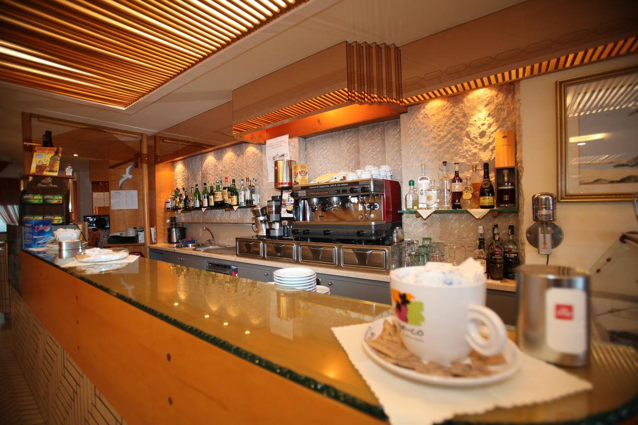 סאן דומינו Hotel Gabbiano מראה חיצוני תמונה